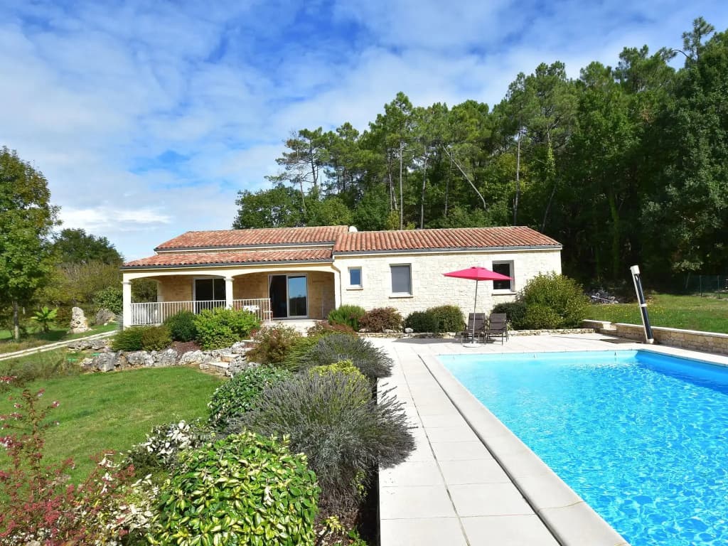 Holiday Home in Montclera With Sunny Garden, Playground Equipment and Private Pool - Miniature 8