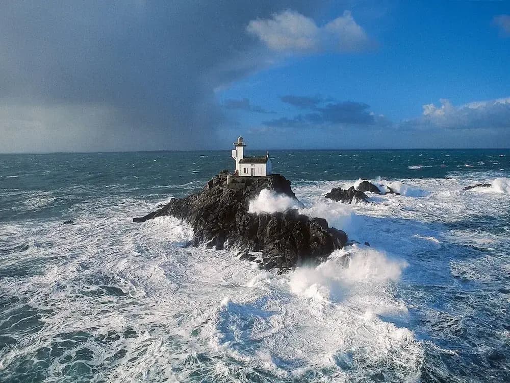 Stay Near Pointe du Raz & Beach - Miniature 8