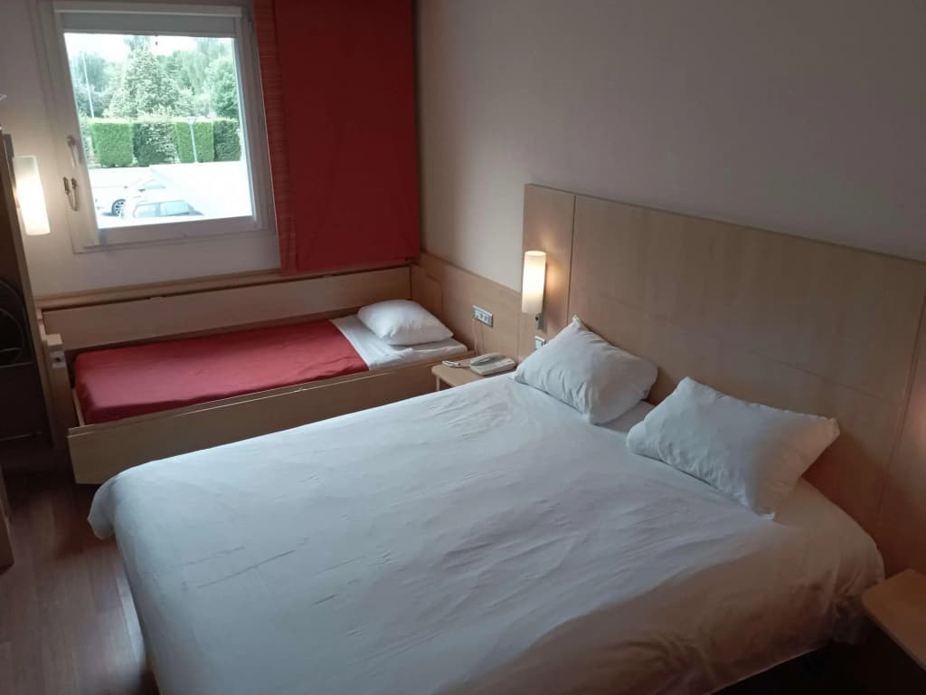 Ibis Albert Pays de Somme - Photo 2