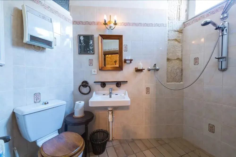 Chambre d’hôtes le Prieuré de Fouchères - Miniature 7