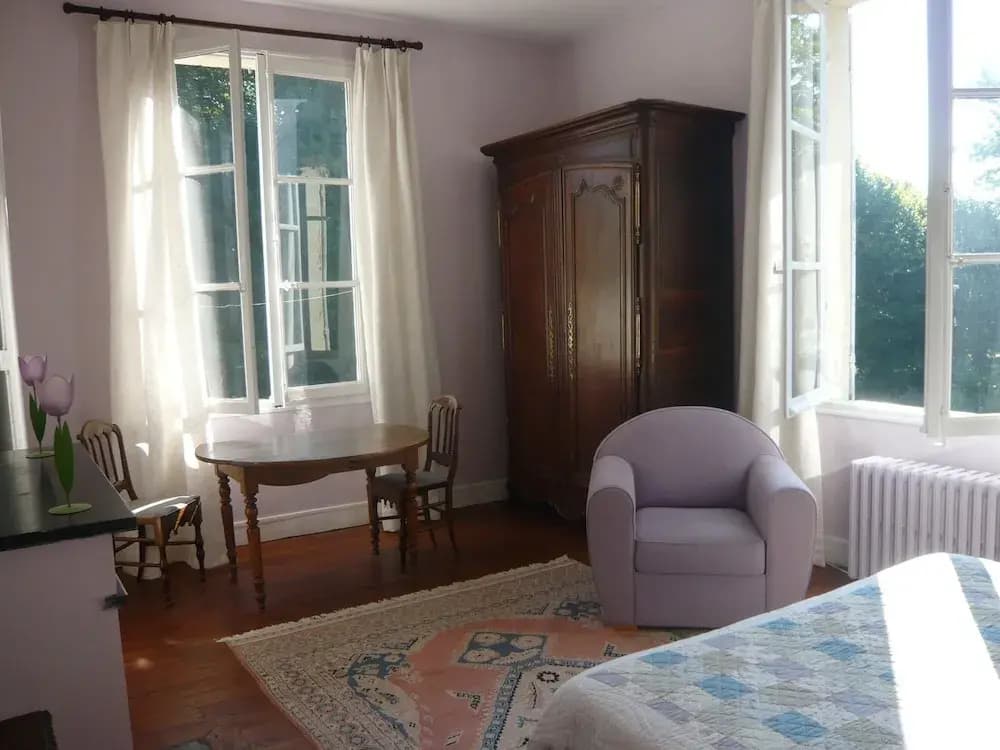 Les Longchamps - Photo 3