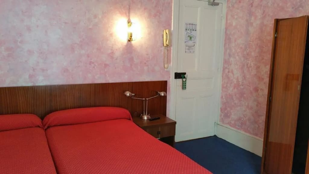 Luxia Hotel & Spa - Photo 3