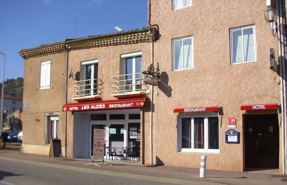 Hotel Restaurant Les Alizes - Photo 1