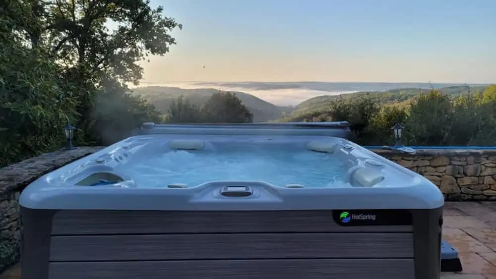 Luxury Secluded Chateau With Pool and hot tub - Photo 2