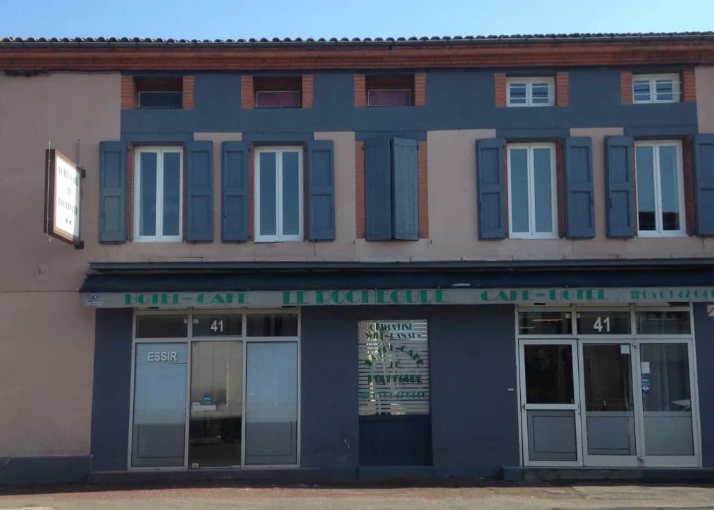 Hôtel Le Rochegude - Photo 1
