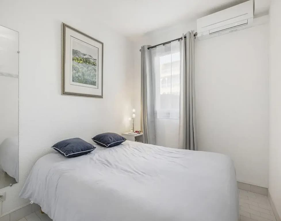 Coastal Charm in Agde - Photo 3