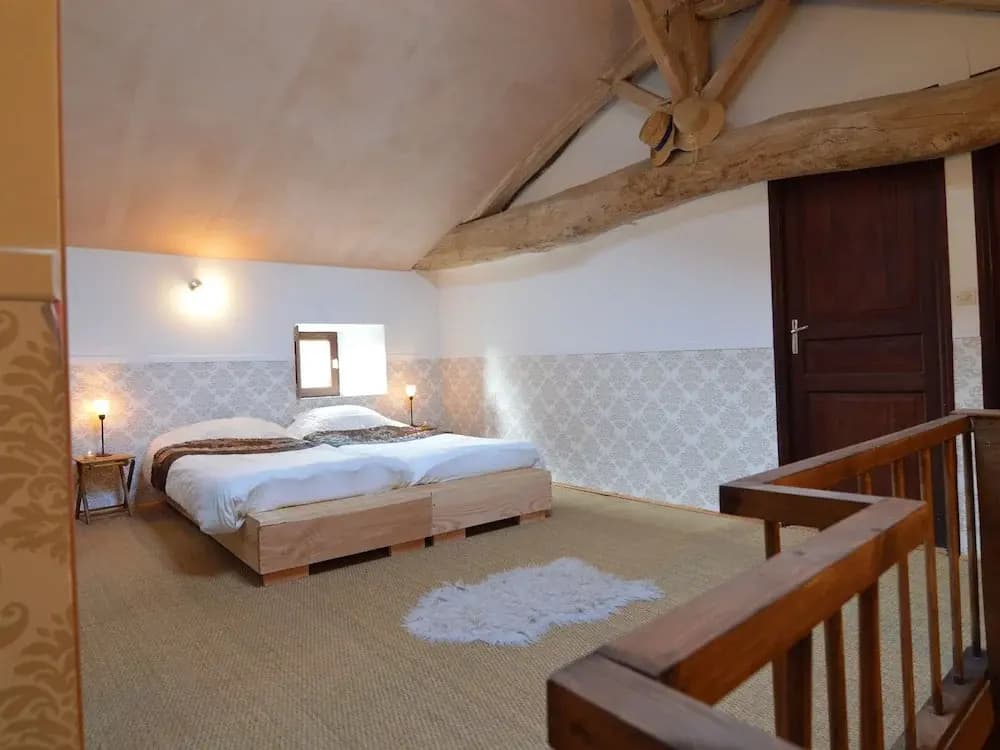 Countryside Family Haven for 8 With Pool - Photo 3