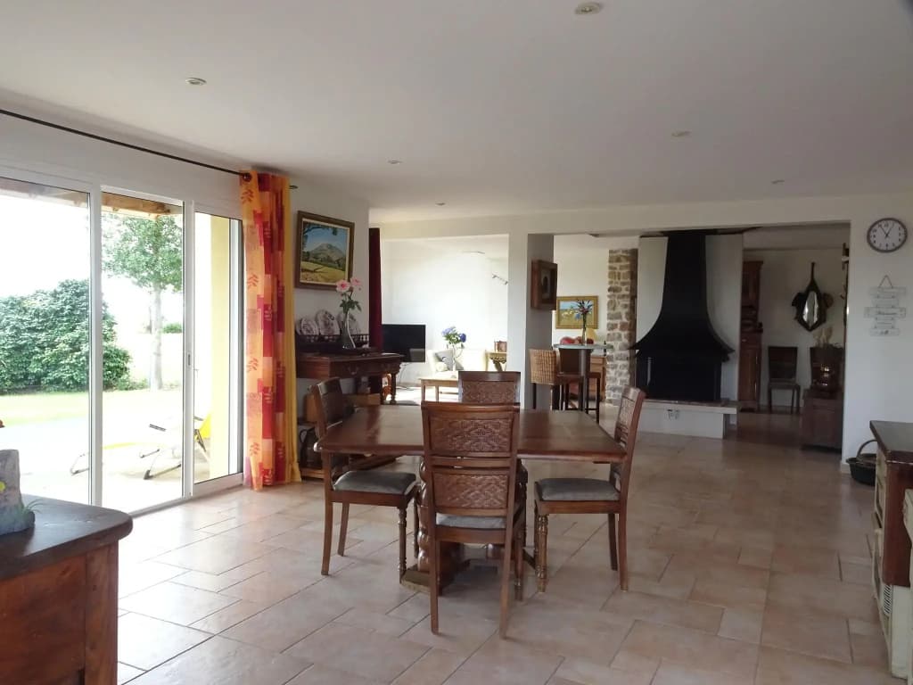 Beautiful Norman House With Outbuilding Located in the bay of Mont St Michel - Miniature 6