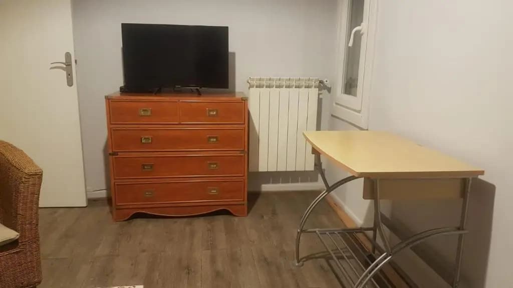 1er Etage Privatif Dans Une Maison (Adults Only) - Photo 4