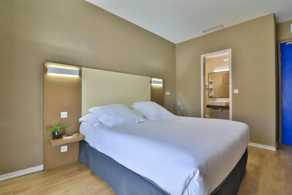 Hotel Amirauté - Photo 5