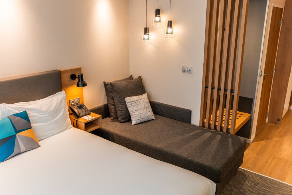 Holiday Inn Bordeaux-Merignac by IHG - Photo 5