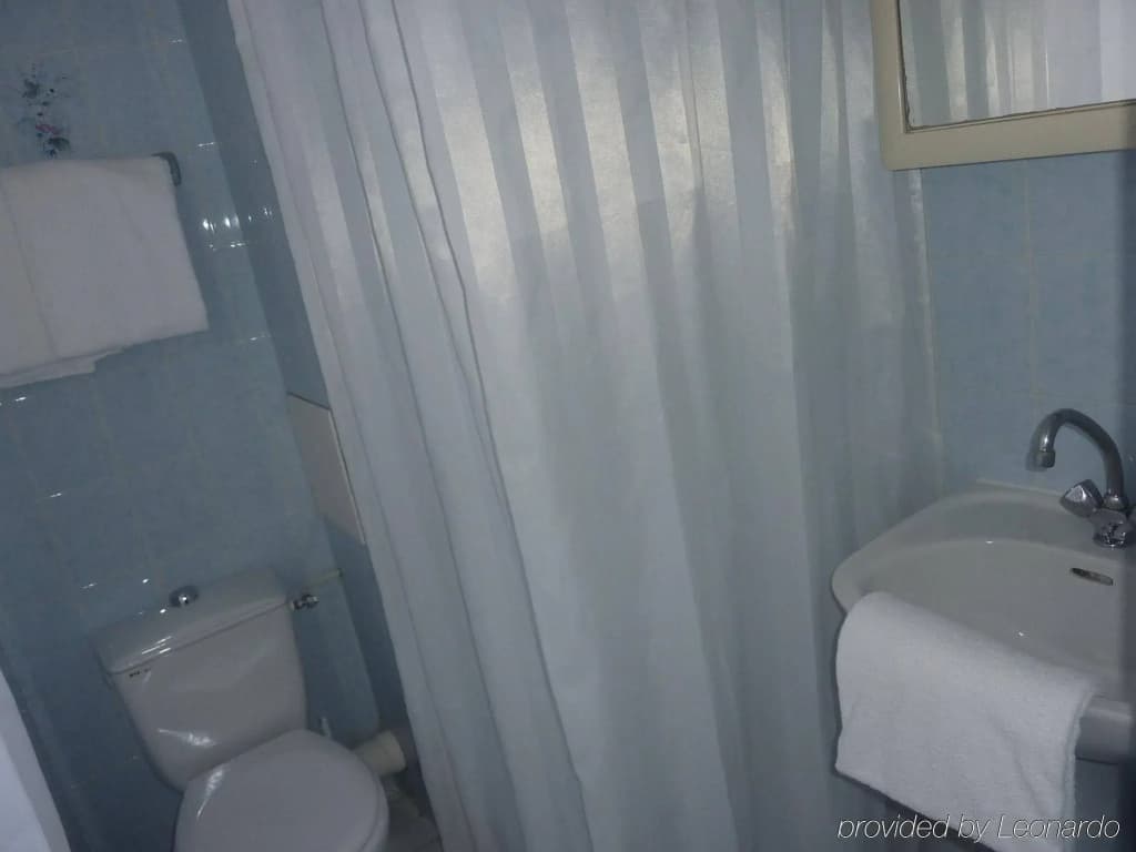 Hotel Prince Albert Wagram - Miniature 8