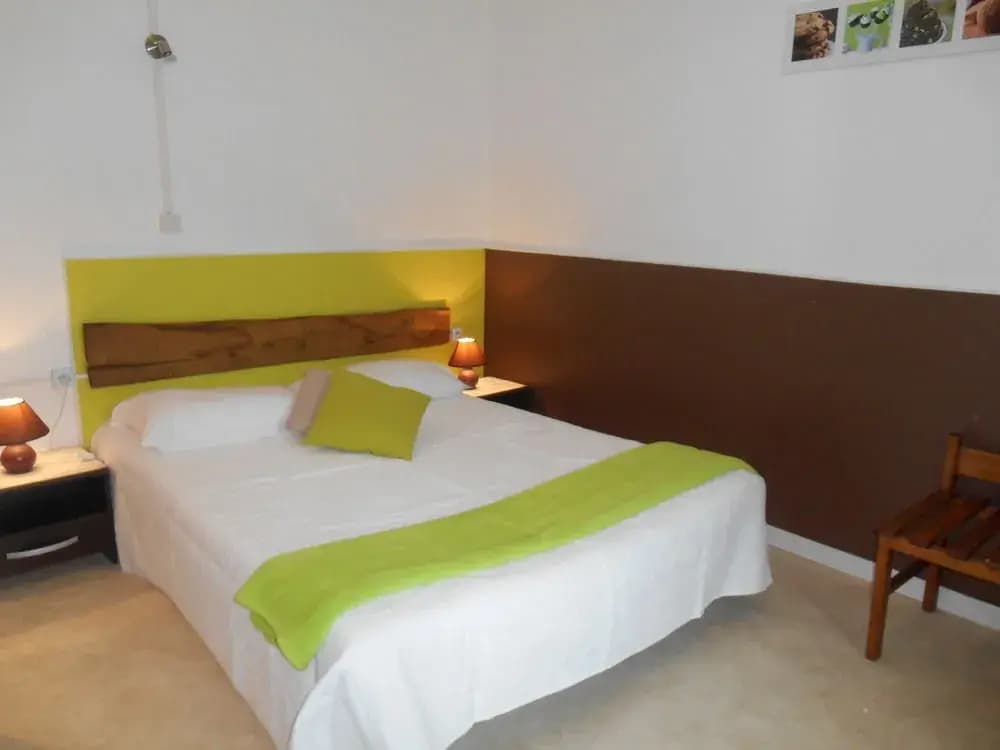 Hotel Restaurant La Gravenne - Photo 4