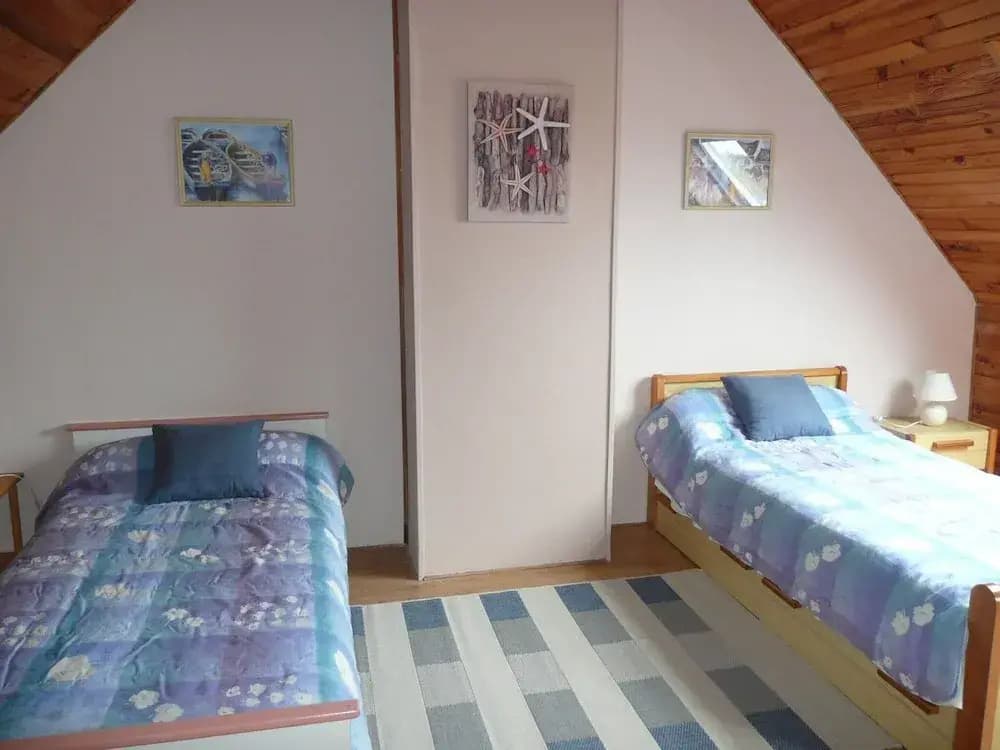 Holiday Home in Plouarzel Near Sandy Beach - Photo 2