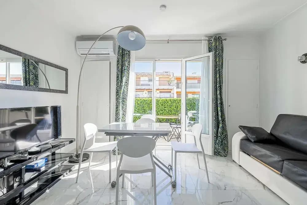Charming Appartment 2 Bedrooms - Miniature 6