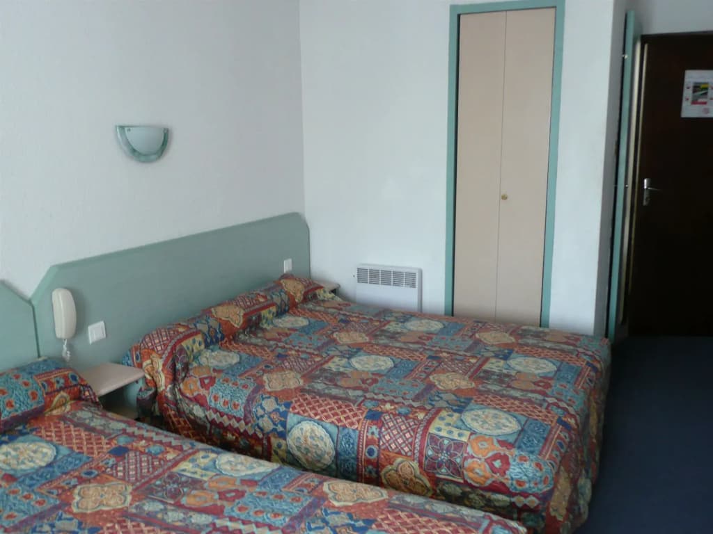 Hotel Saint Jean Baptiste - Photo 2