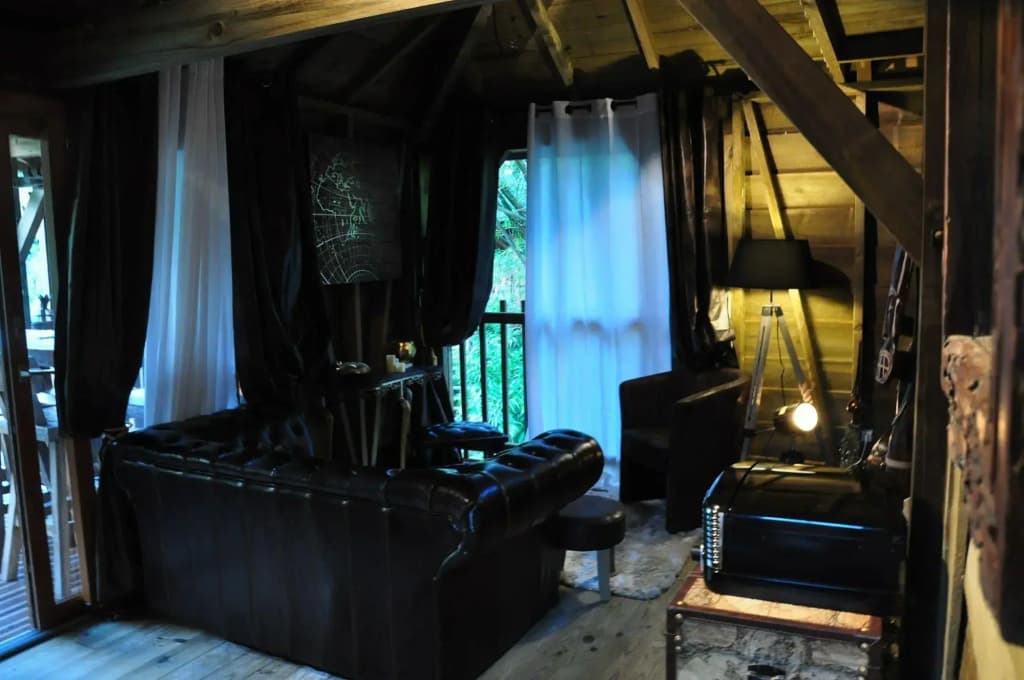 West Indies Cottage - Photo 3
