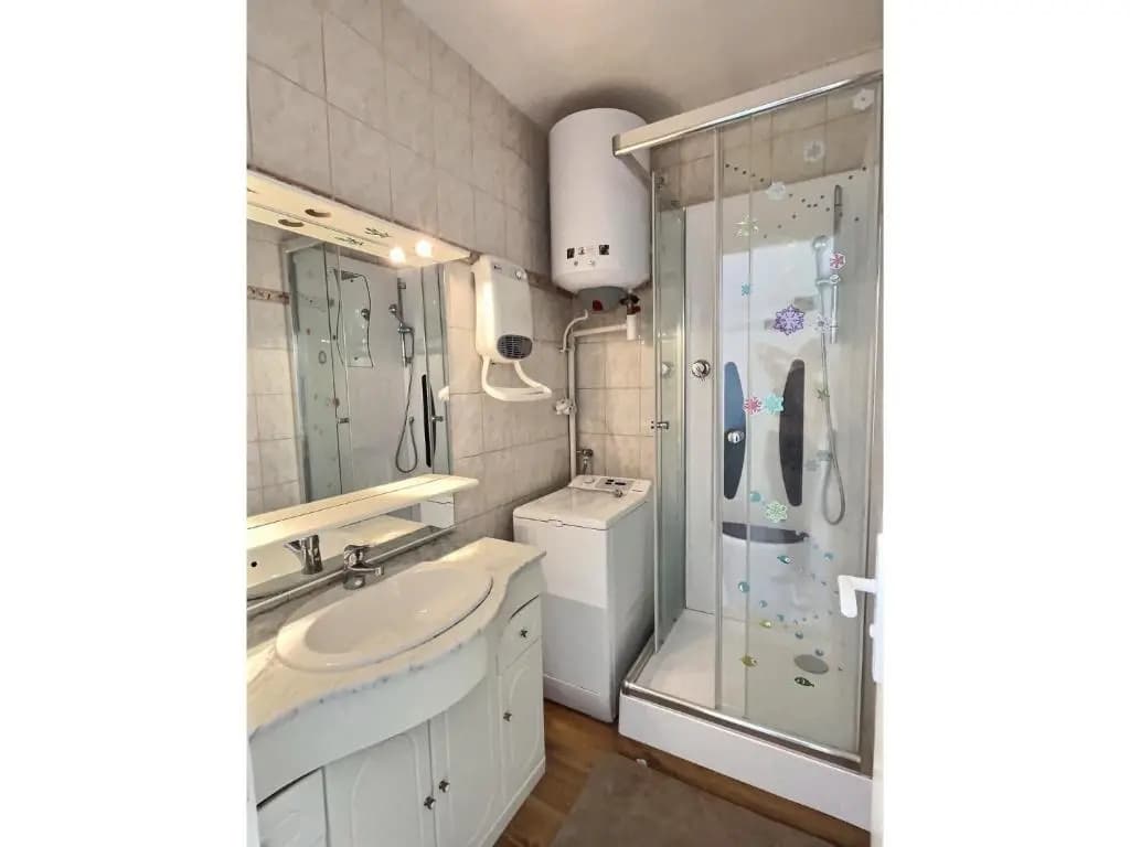 Apartment in the center of Valras-Plage for 4 people - Miniature 7
