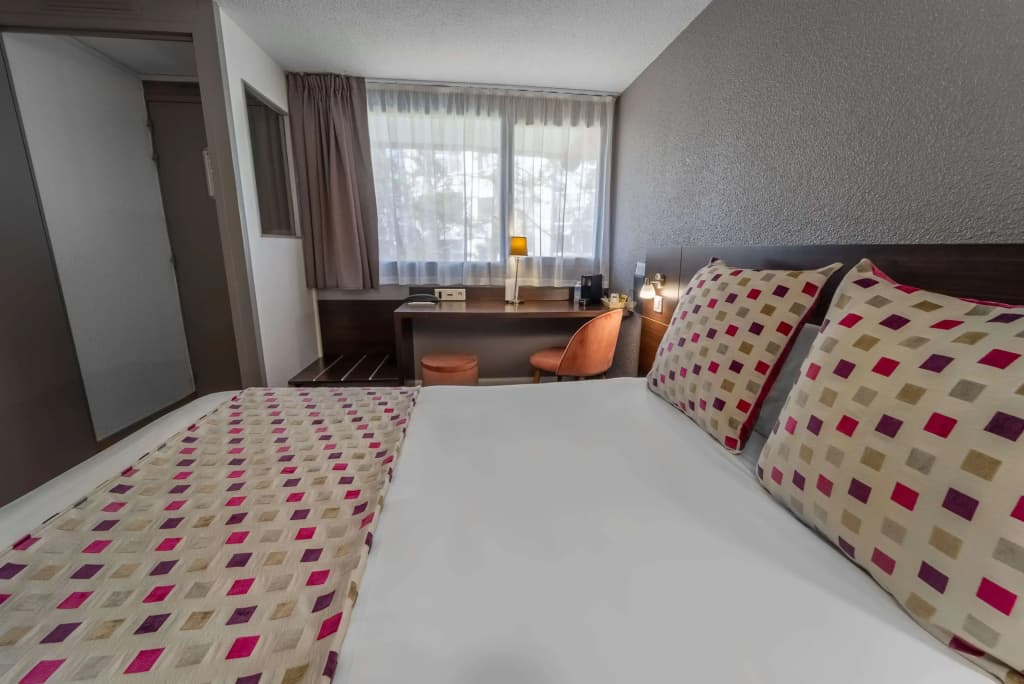 Sure Hotel by Best Western Biarritz Aeroport - Photo 2