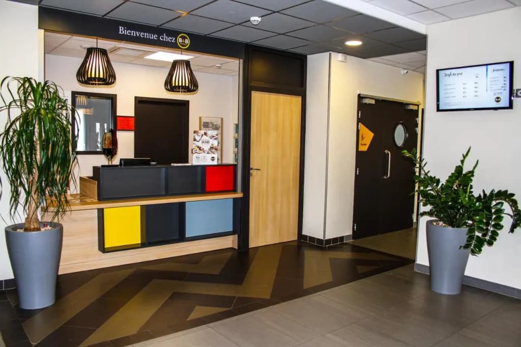 B&B HOTEL VALENCE TGV-Romans - Photo 2
