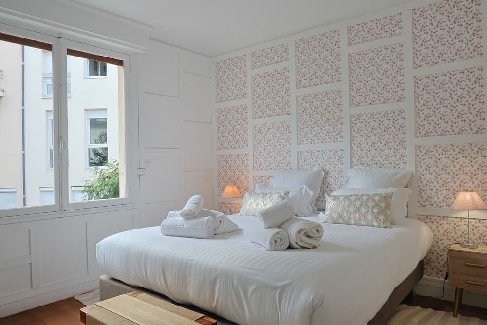 Erawan Boutique Hotel - Photo 2