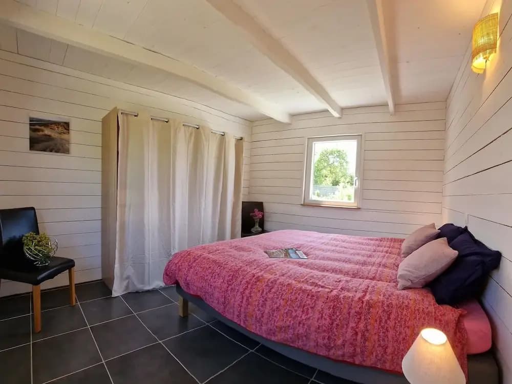 Comfortable Holiday Home on Large Garden Plot in Locquirec - Photo 1