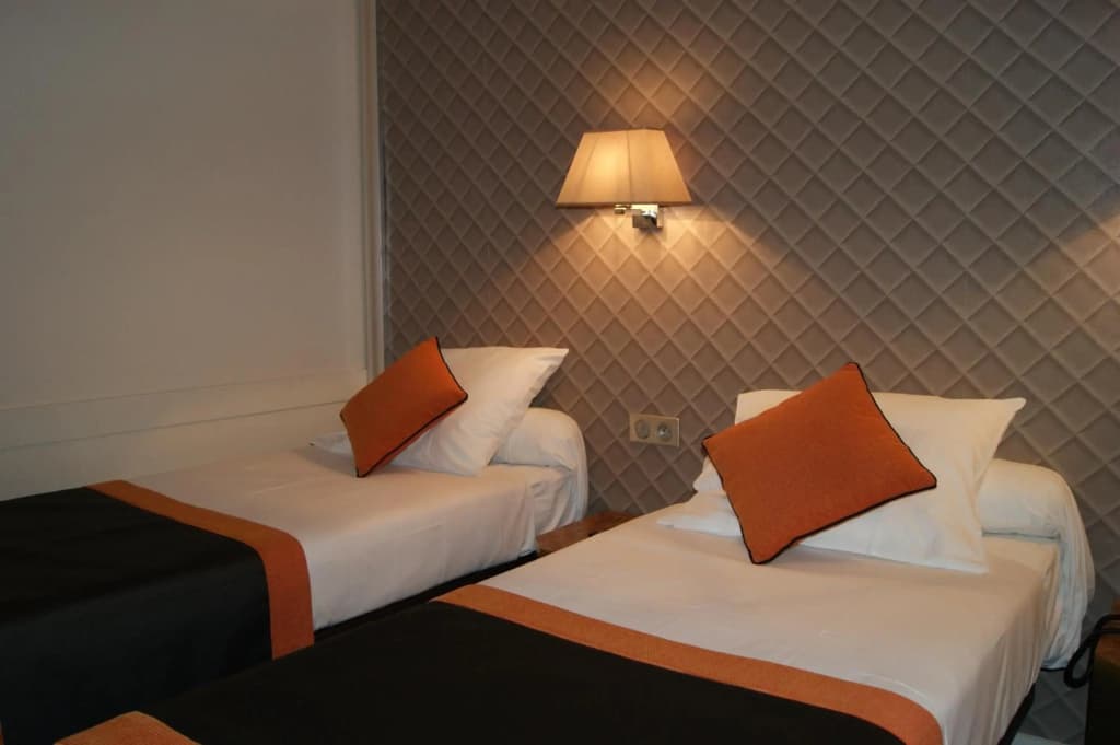 Hotel d'Amiens - Photo 3