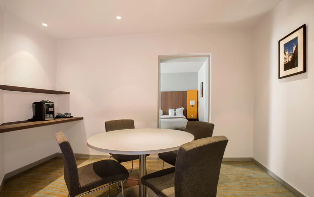 Holiday Inn Lyon Vaise by IHG - Photo 3