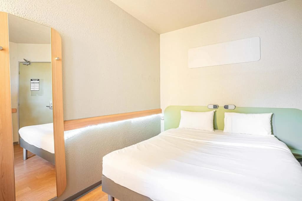 Ibis budget Rouen Cléon - Photo 4