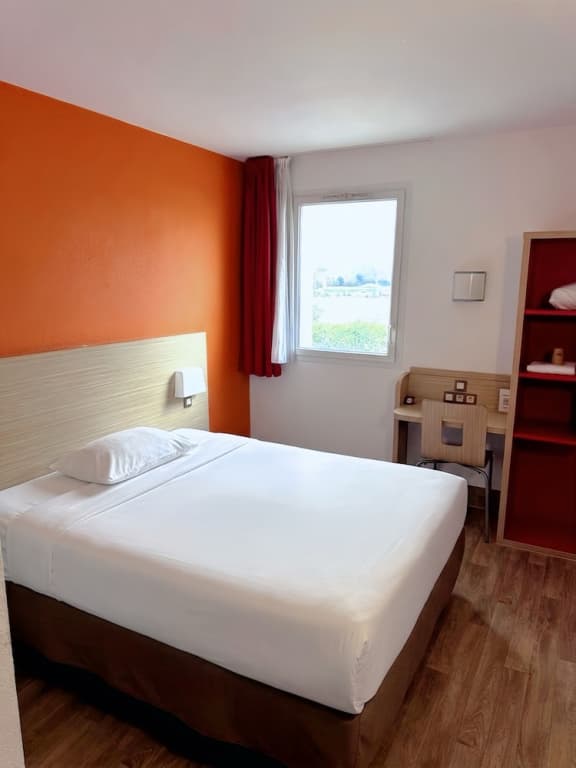 Hotel HubOne3 Istres - Photo 5