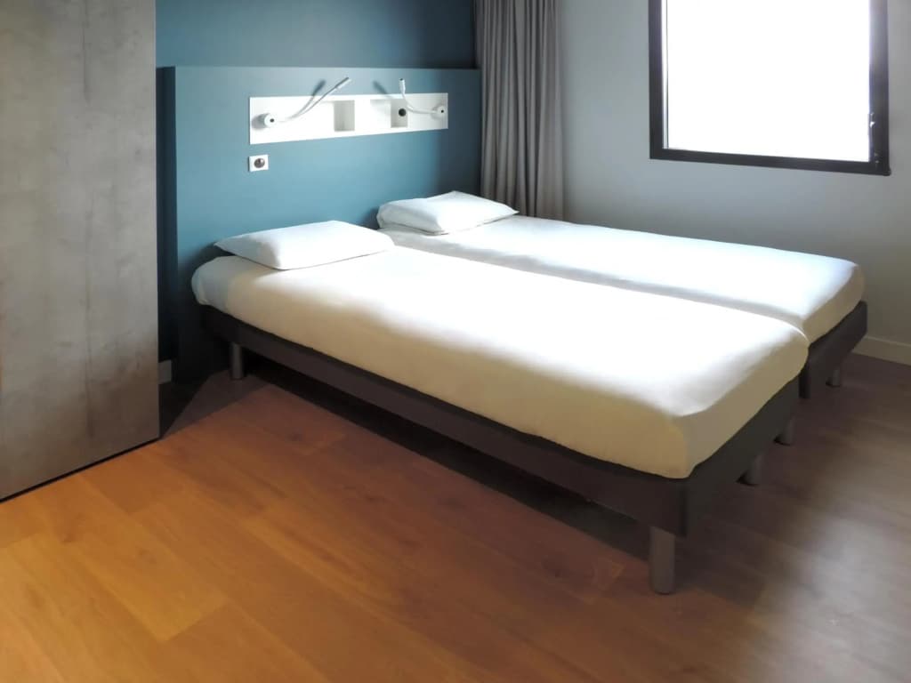 ibis budget Amiens Centre Gare - Photo 2