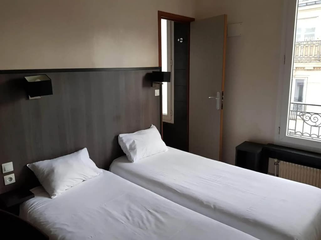 Hotel D'Anjou - Photo 4