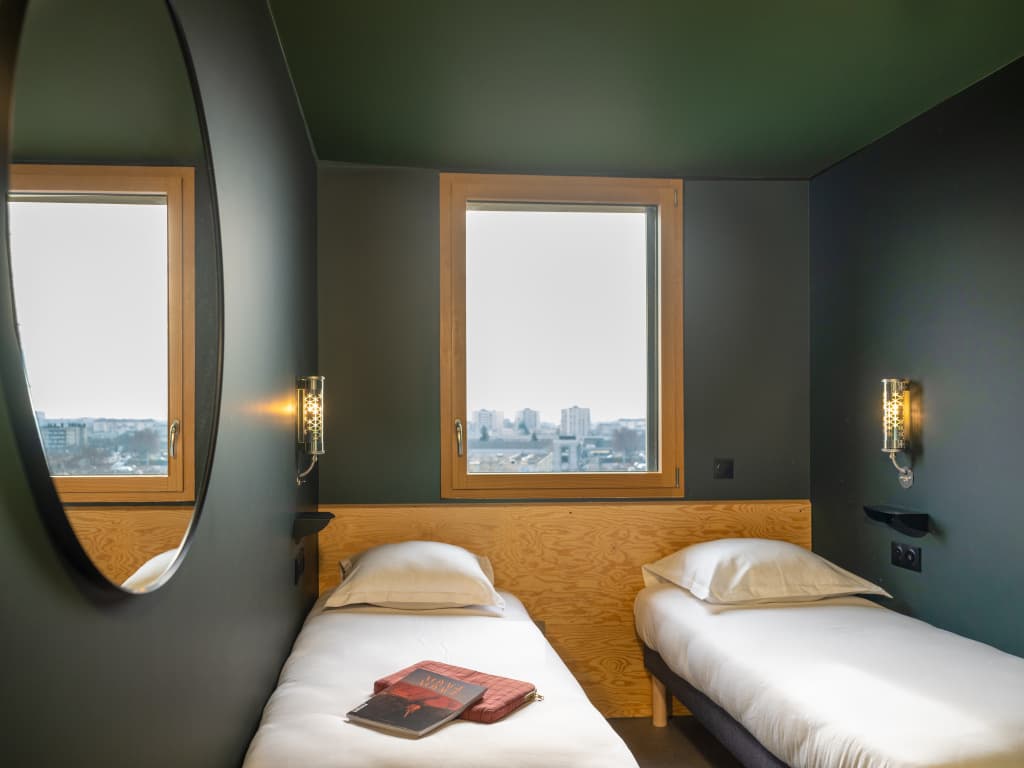 Eklo Hotels Montpellier City center Saint-Roch train station - Photo 1
