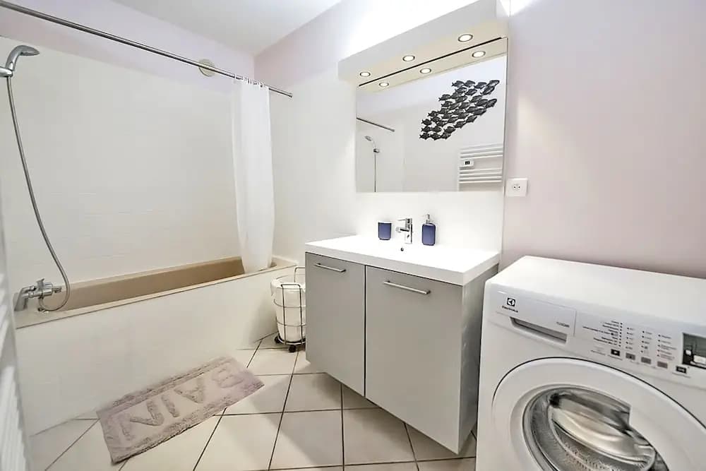 Ocean Apartment - Miniature 6