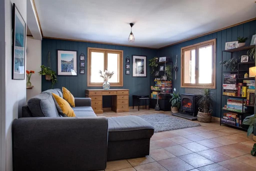 Chamonix Large Chalet, Sleeps 12, 200m2, 5 Bedroom, 4 Bathroom, Garden, Jacuzzi, Sauna - Miniature 8