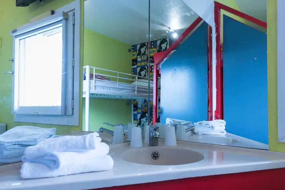Lemon Hotel - Mery sur Oise/Cergy - Miniature 8