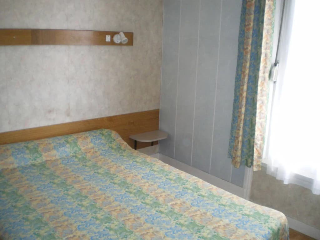 Hotel Moderne - Photo 4