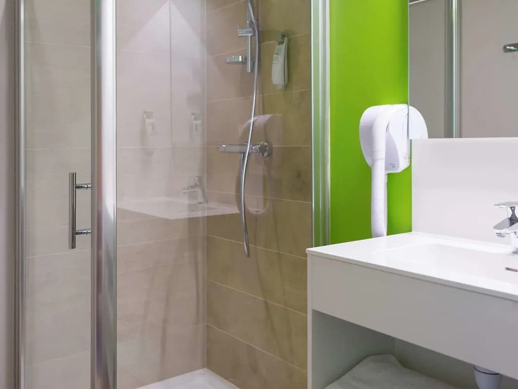 ibis Styles Villeneuve sur Lot - Miniature 7