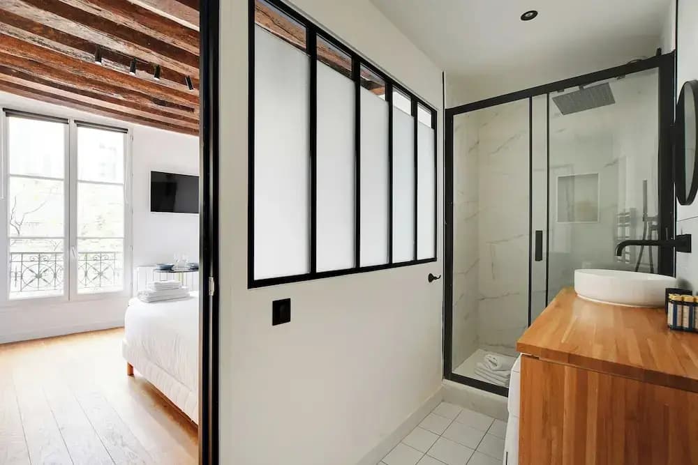 Quiet Studio for 2 People - Le Marais - Photo 2