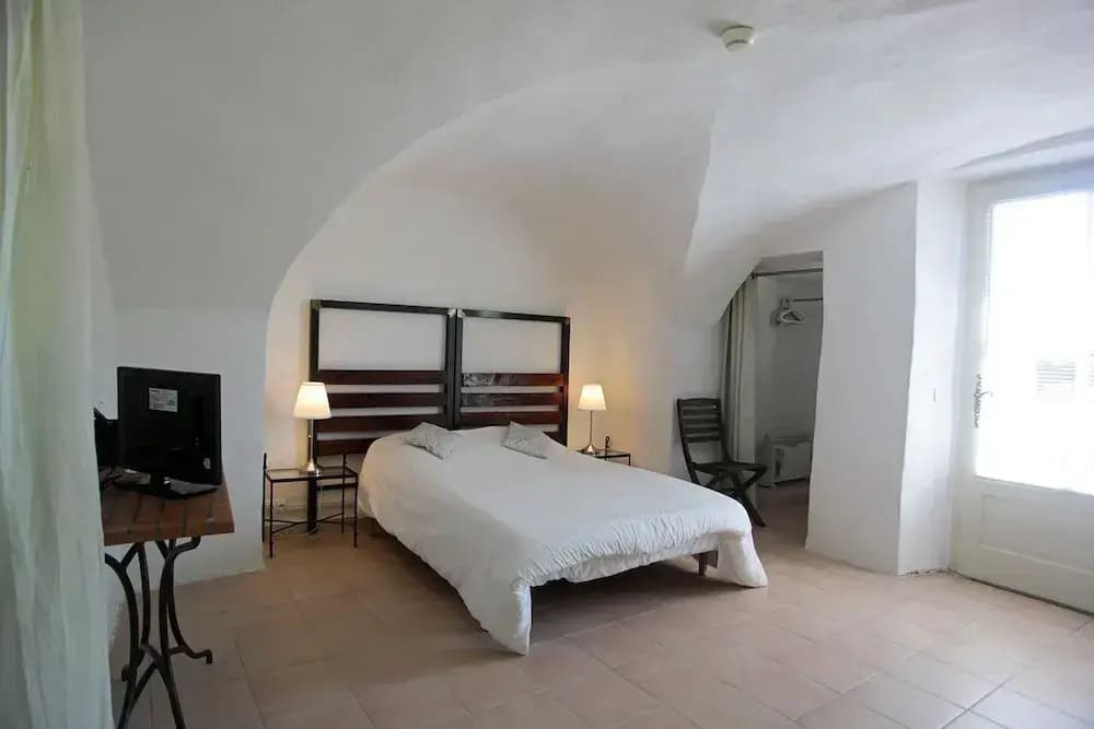 Hôtel Mas de Baumes - Photo 2