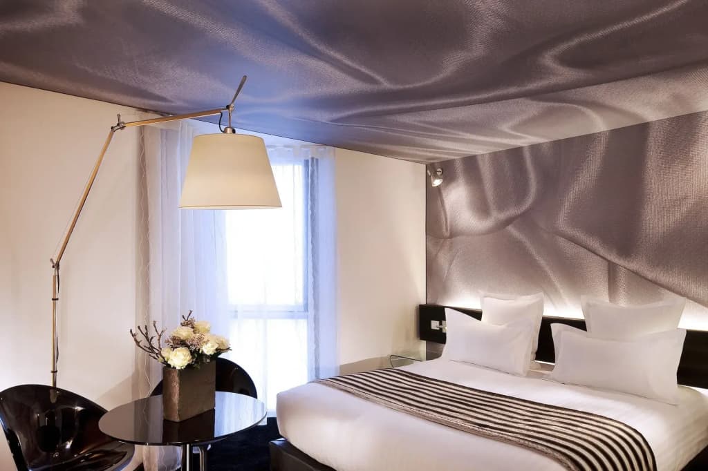 7 Eiffel Hotel - Photo 4