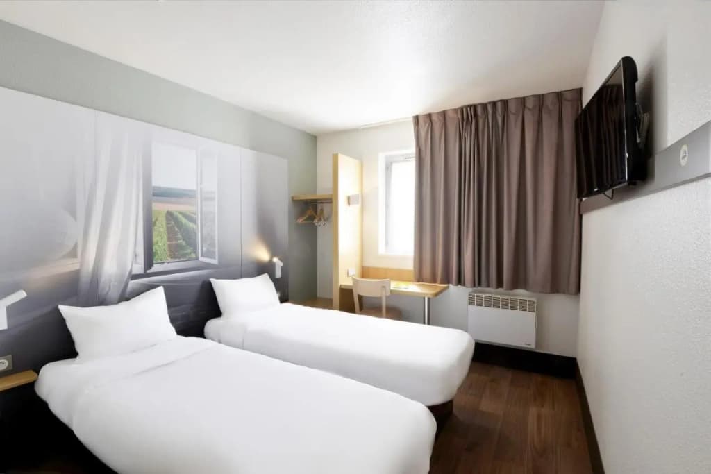 B&B HOTEL Bourges (1) - Photo 3