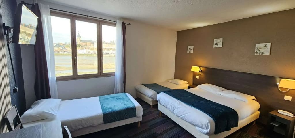 Brit Hotel Confort Gien - Miniature 6
