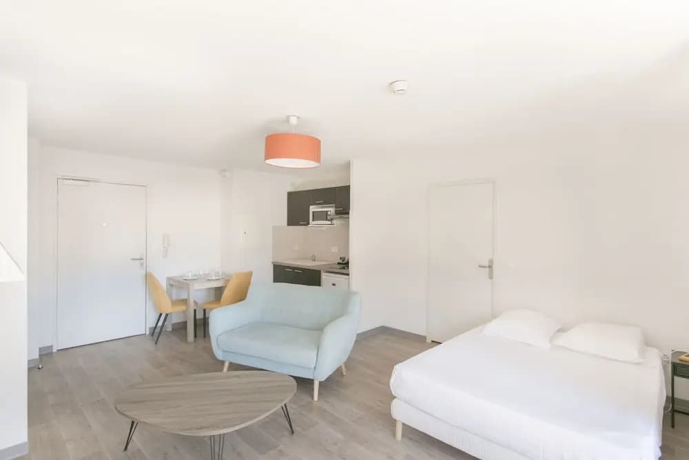 ZENAO Appart'hotel Albi - Photo 4