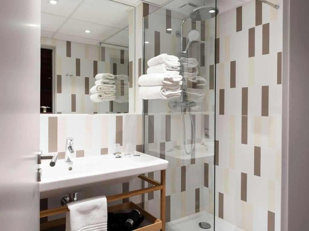 Mercure Lyon Charbonnieres - Miniature 8