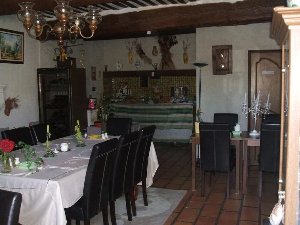 Stunning home in Chateaurenard w/ Outdoor swimming pool, WiFi and Outdoor swimming pool - Miniature 8