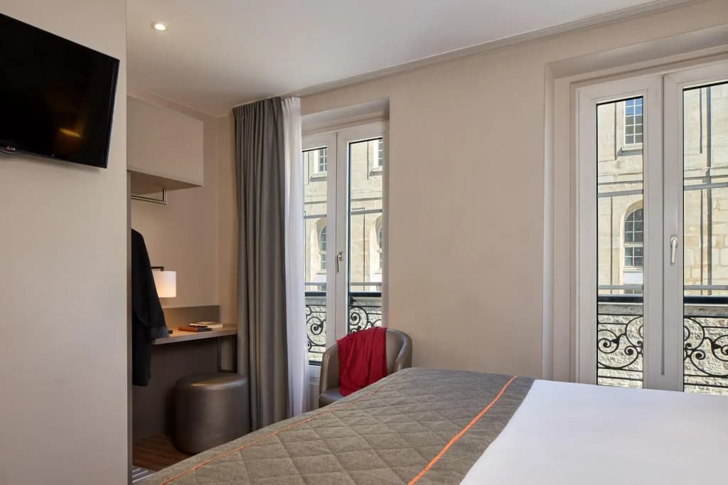 Timhotel Paris Gare de l'Est - Photo 4