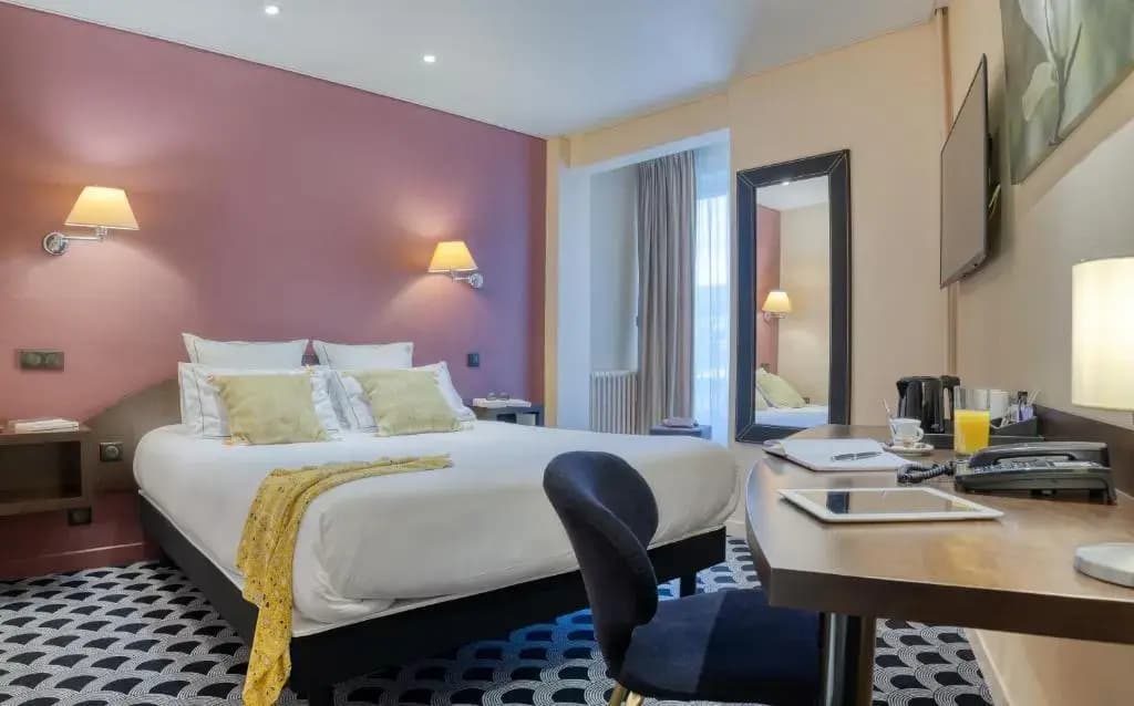 Brit Hotel Les Voyageurs - Photo 4