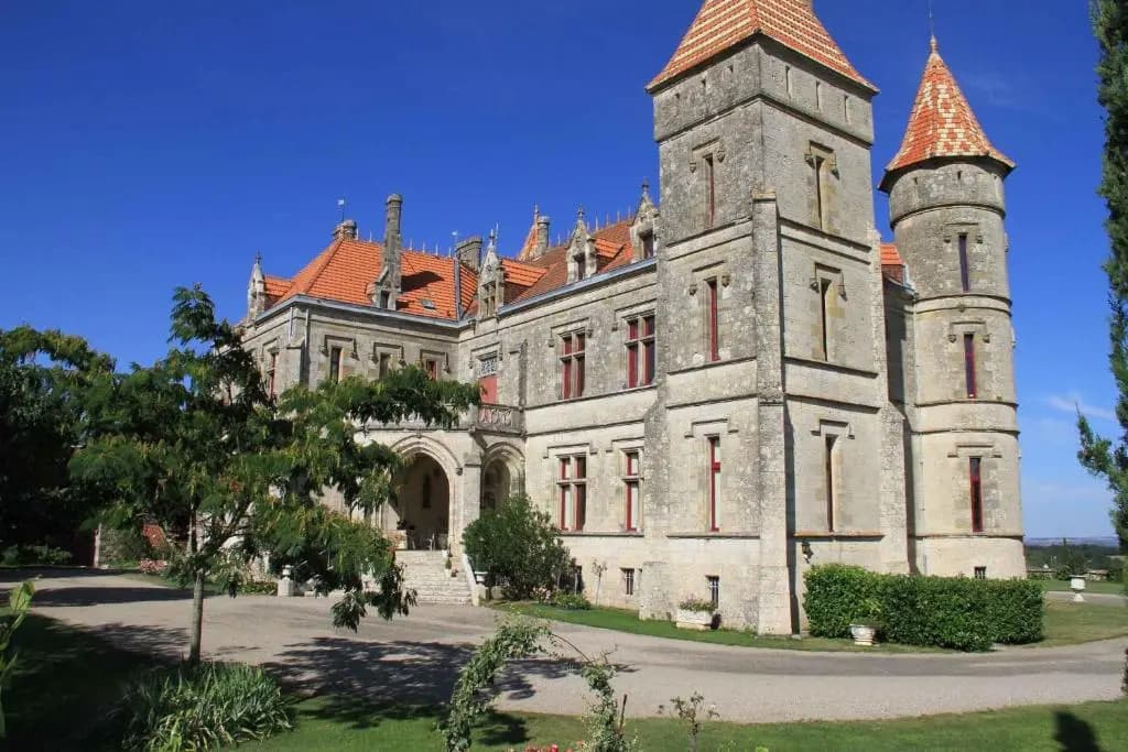 Château Moncassin - Photo 1