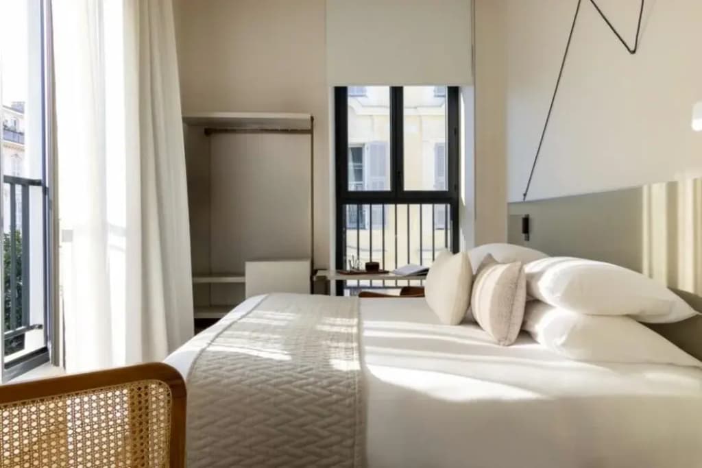 Ikonik Jean Medecin Hotel - Photo 4
